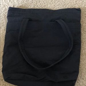 lululemon black tote